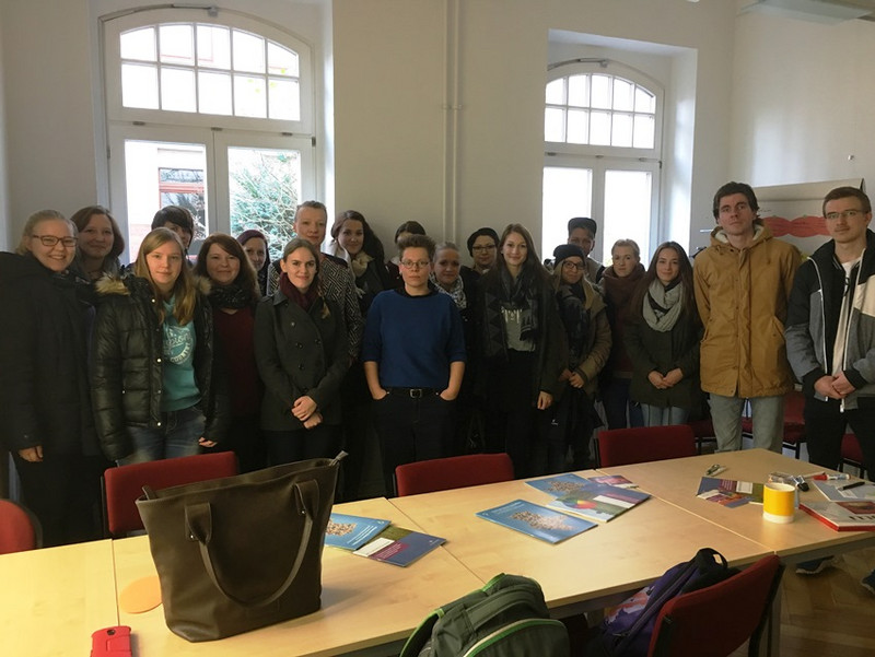 Studenten der Hochschule Magdeburg-Stendal im Rahmen eines Praxisseminars in der Leitstellte für Frauen- und Gleichstellungspolitik in Magdeburg